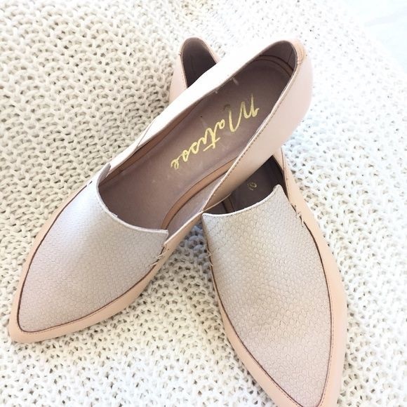 Blush Leather Snake Embossed Loafer Flat - Picture 3 of 6